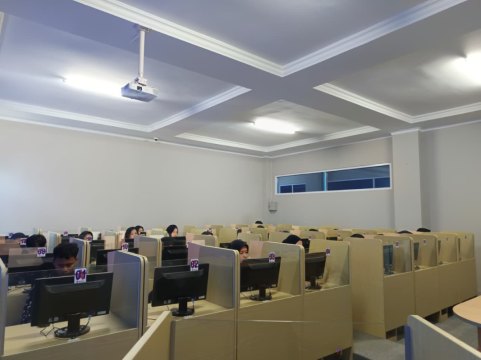 Mahasiswa S1 Kedokteran UM Metro Ikuti Ujian Tengah Blok 5 Berbasis Computer Based Test (CBT)